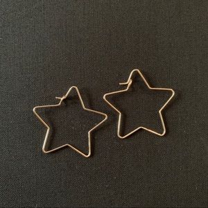 Gold star earrings